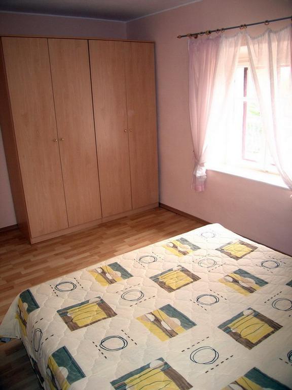 Apartment Madlena Бродарика Стая снимка