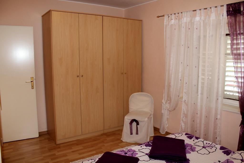 Apartment Madlena Бродарика Екстериор снимка