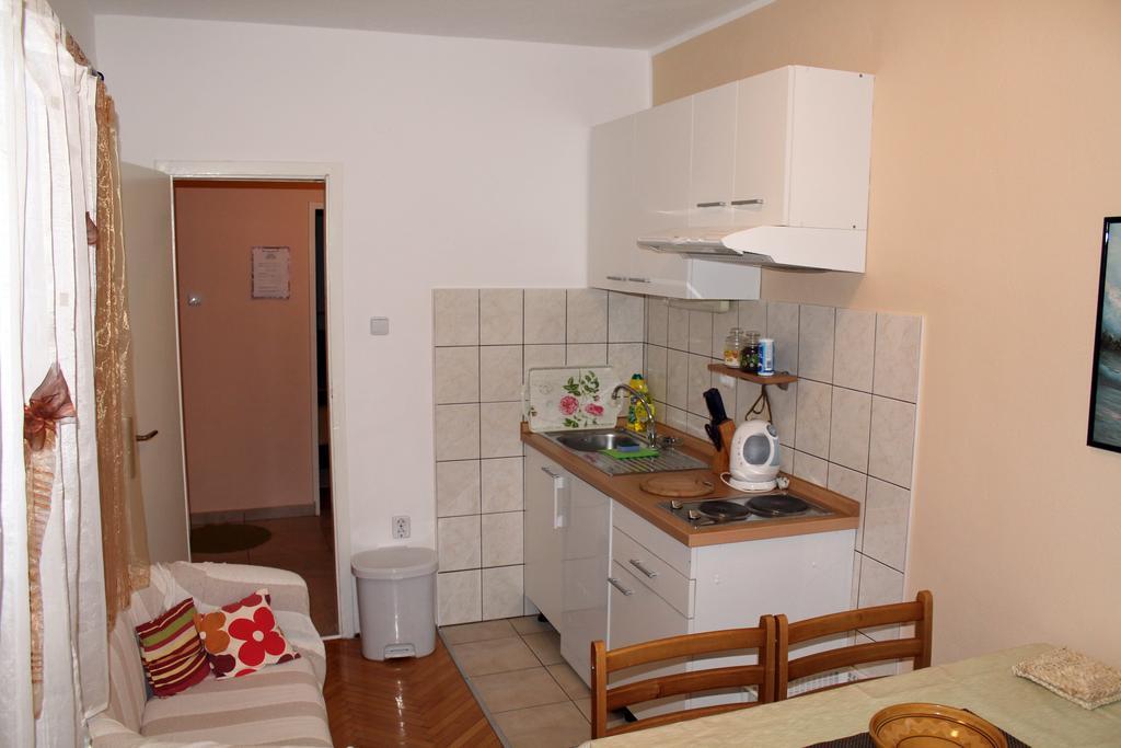 Apartment Madlena Бродарика Екстериор снимка